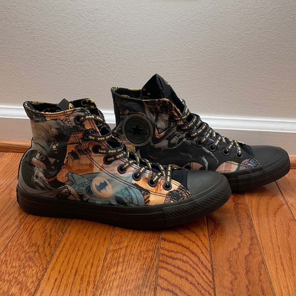 Batman Converse
